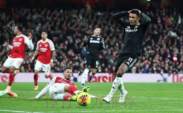 第6季Plus:阿森纳诸神归王座,三大师谈笑斩维拉丨两杆老烟枪 第6季Plus:阿森纳诸神归王座,三大师谈笑斩维拉丨两杆老烟枪