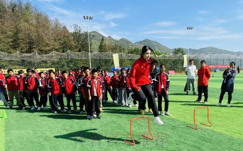 体育支教 一场意义非凡的“双向奔赴” 体育支教 一场意义非凡的“双向奔赴”