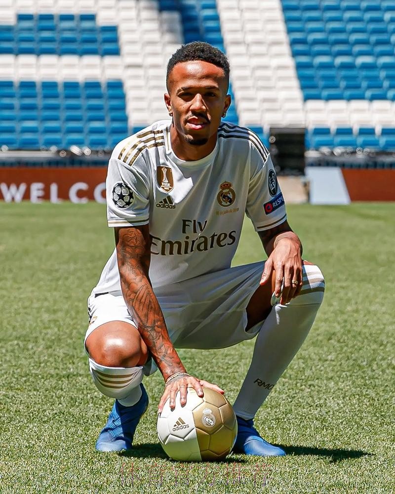 马卡：米利唐加盟皇马六个赛季 已成长为后防核心